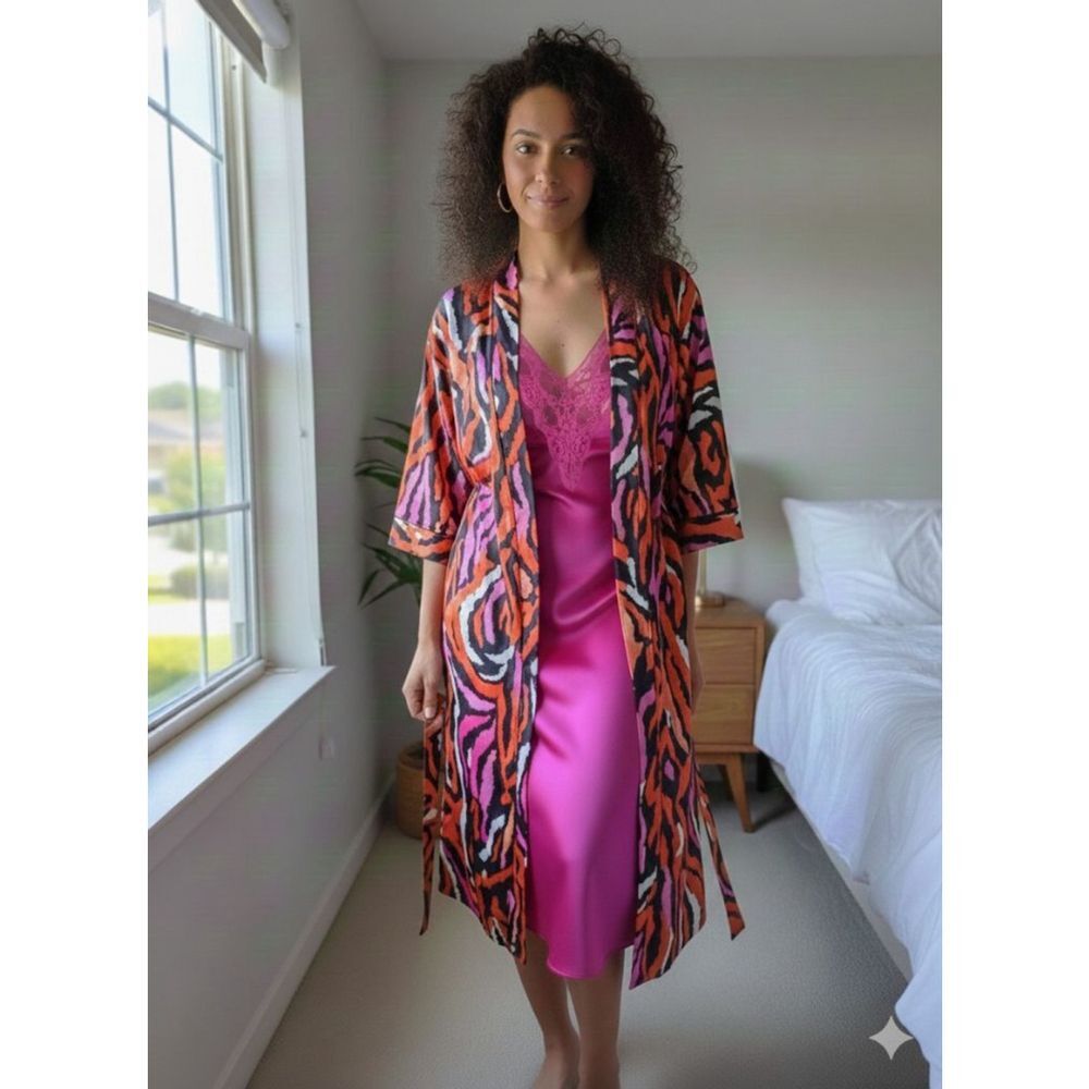 Diane von Furstenberg Satin Lounge Robe – XS